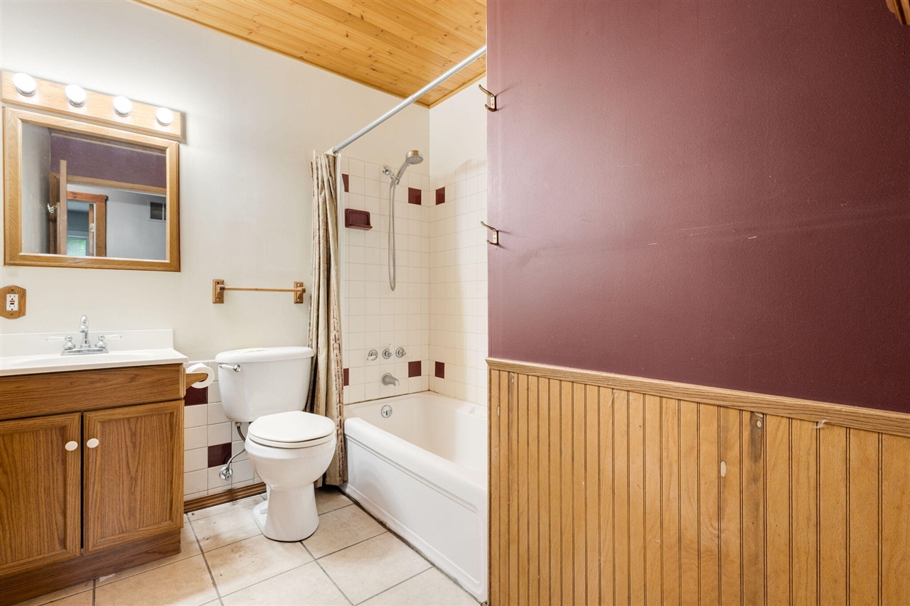 16053 Lakeside Road Property Photo 22