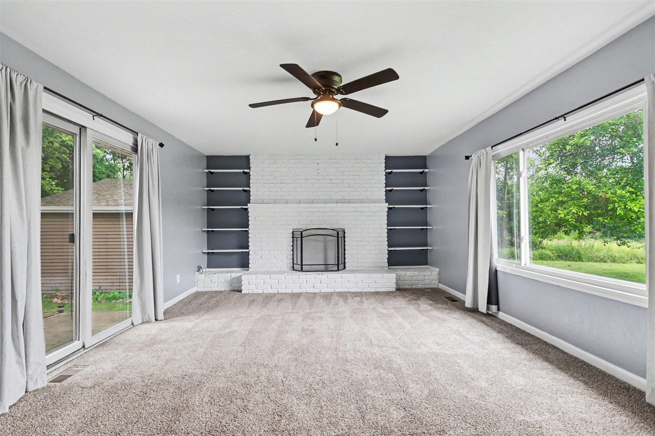 22945 B Drive Property Photo 11