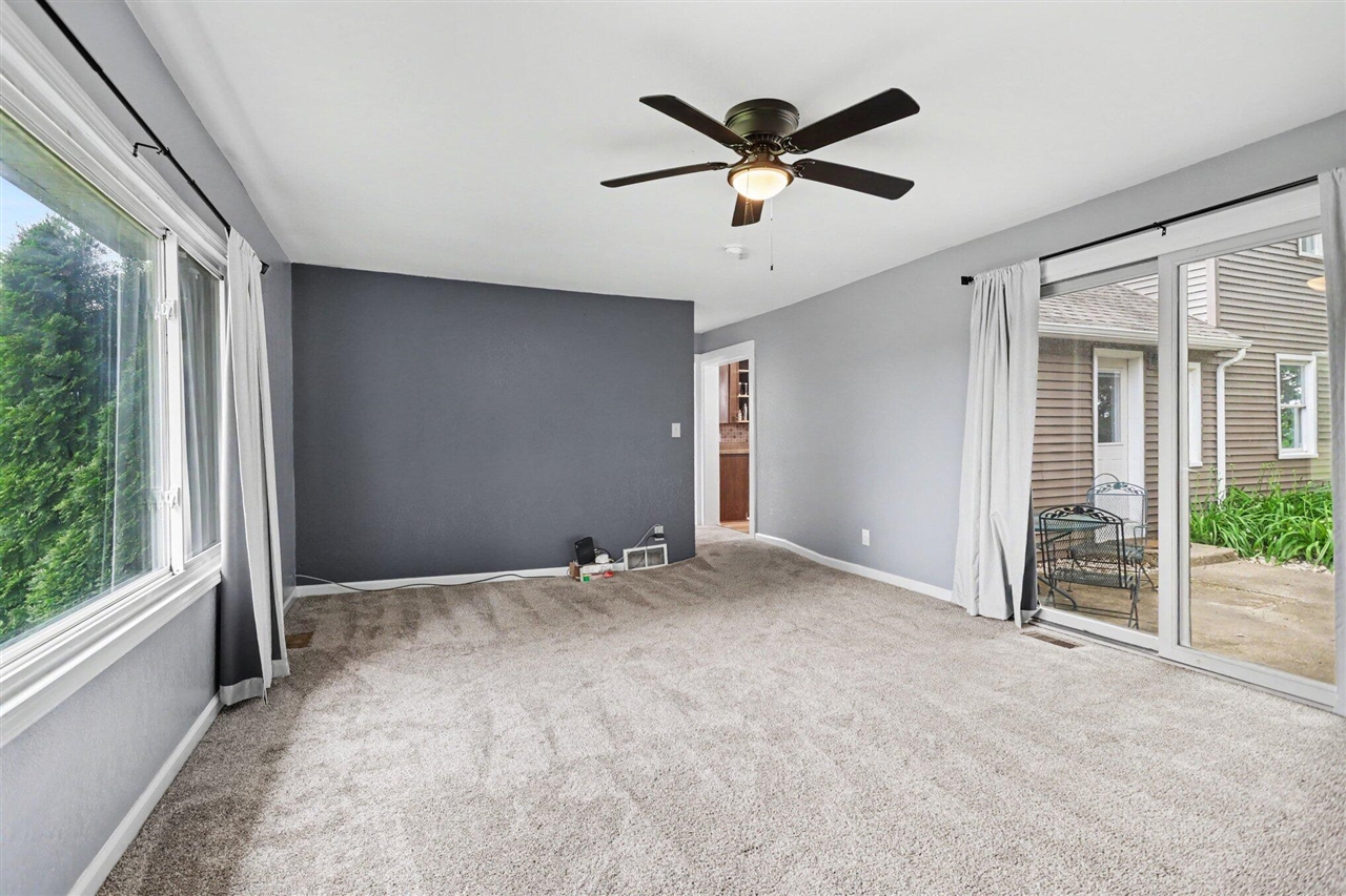 22945 B Drive Property Photo 15