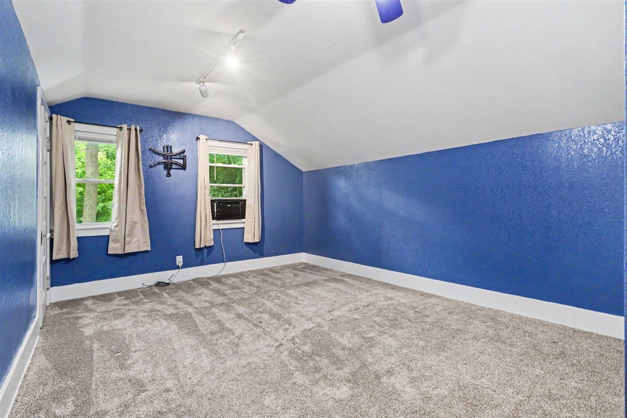 22945 B Drive Property Photo 20