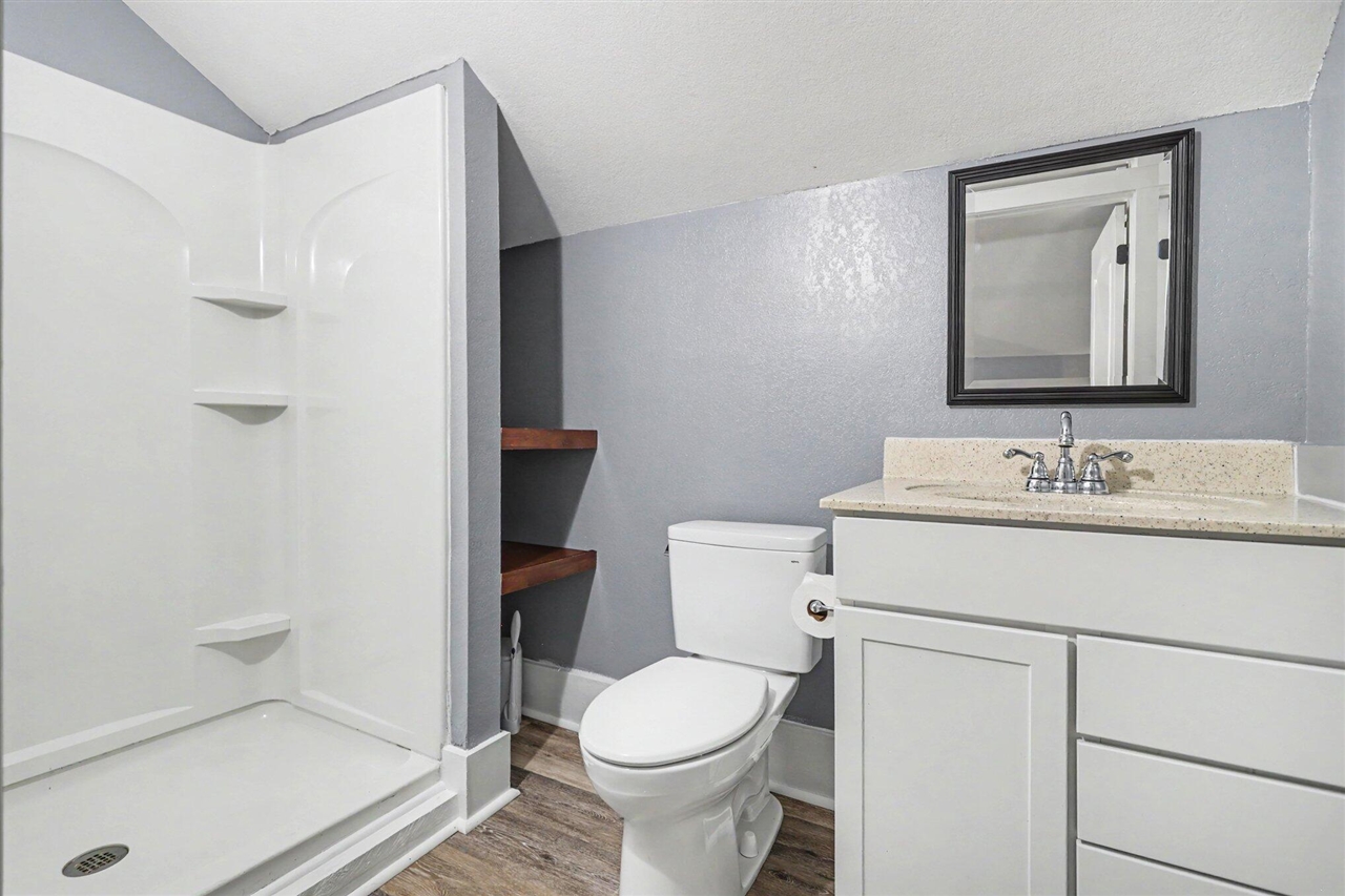 22945 B Drive Property Photo 25