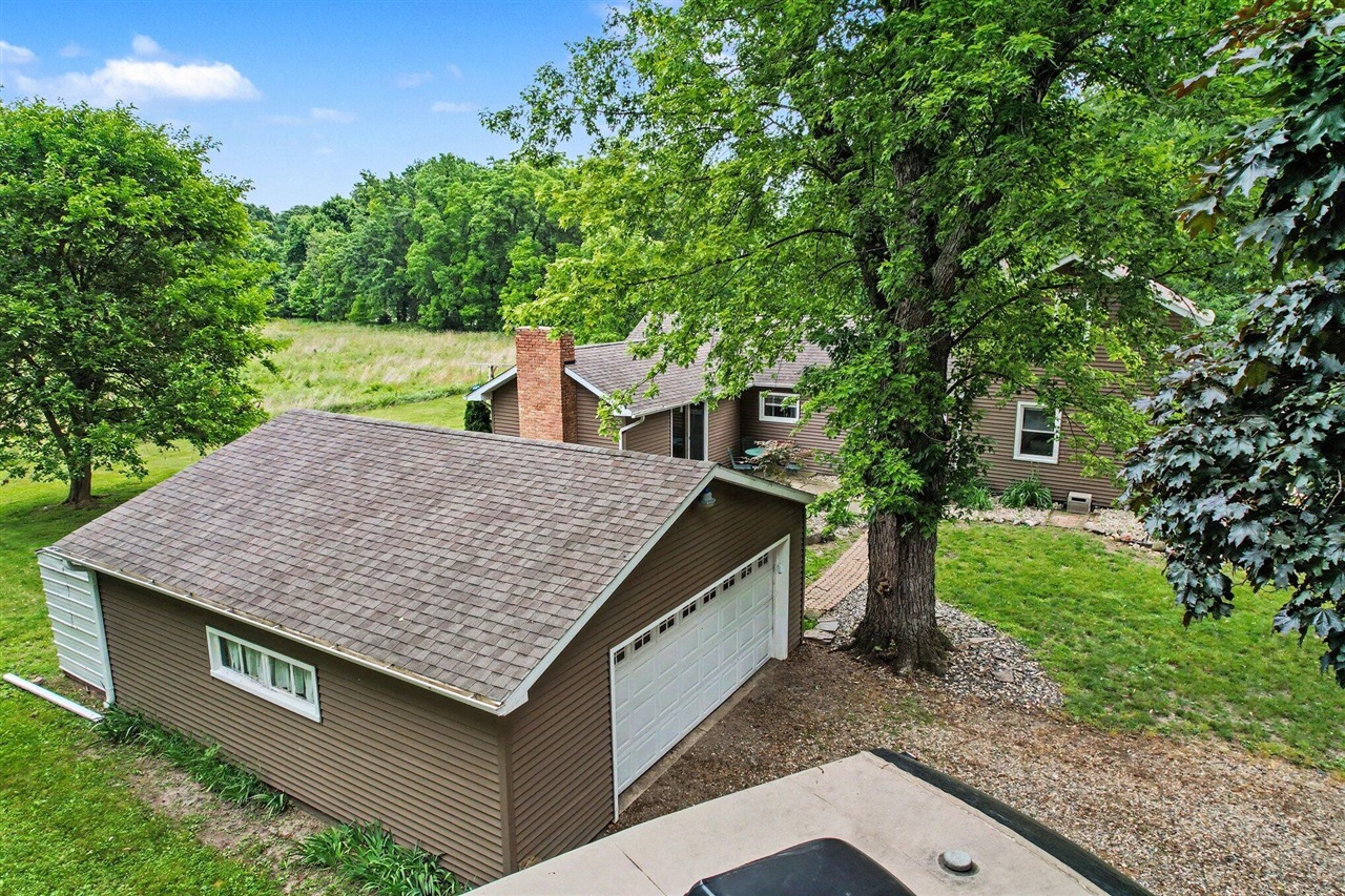 22945 B Drive Property Photo 32