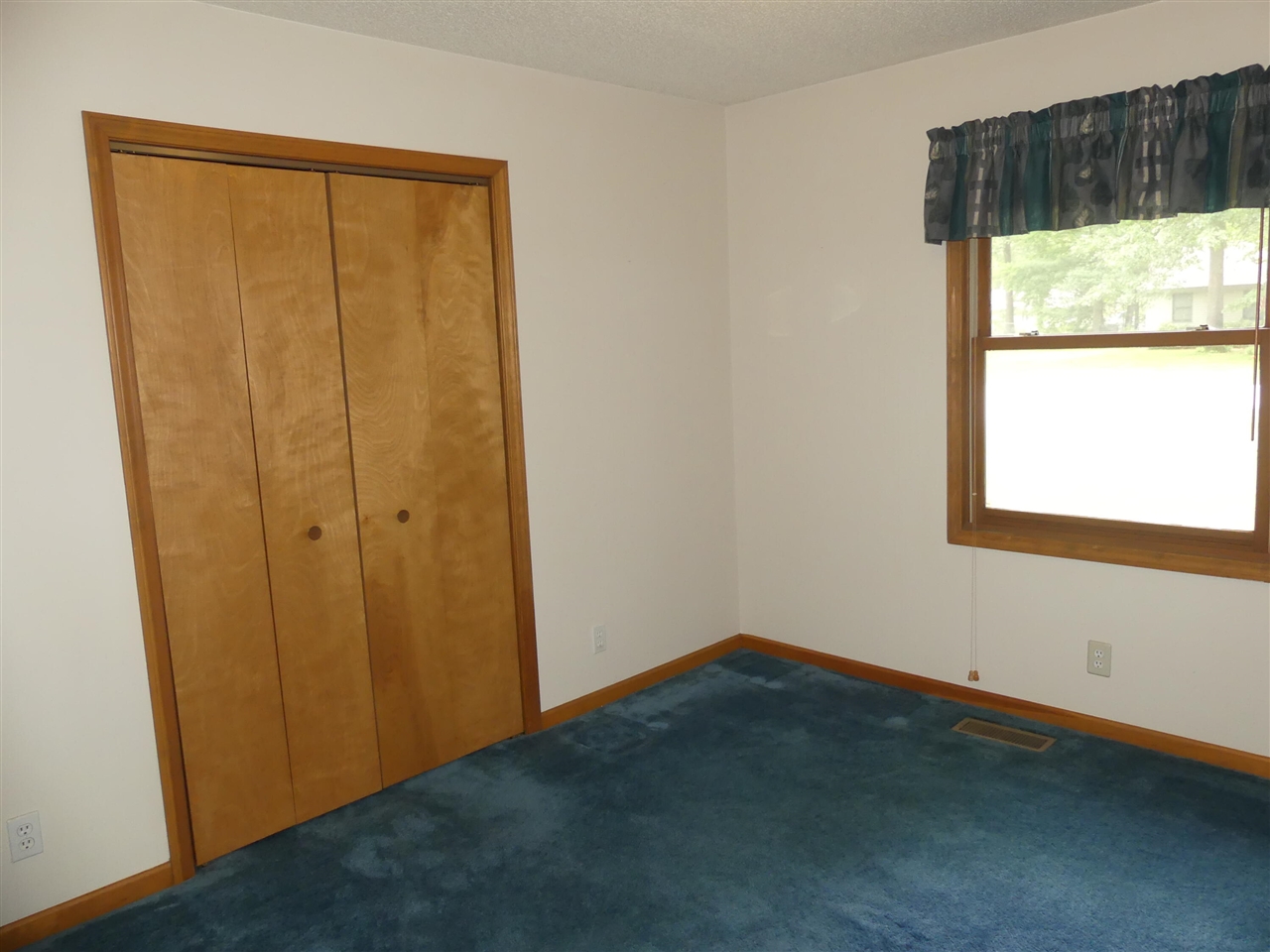 2157 Deerwood Drive Property Photo 13