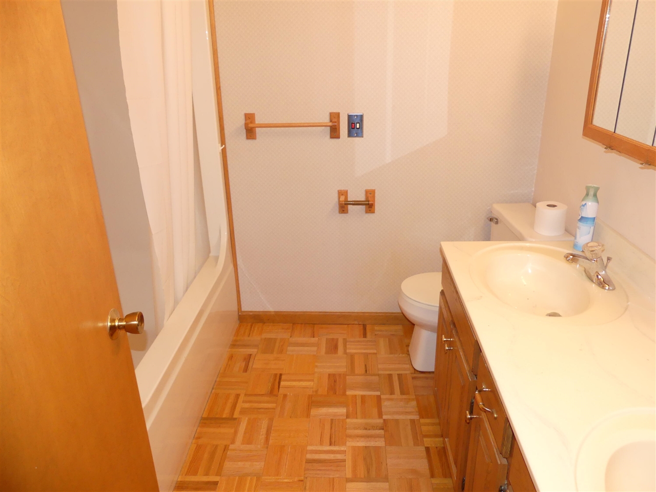 2157 Deerwood Drive Property Photo 14