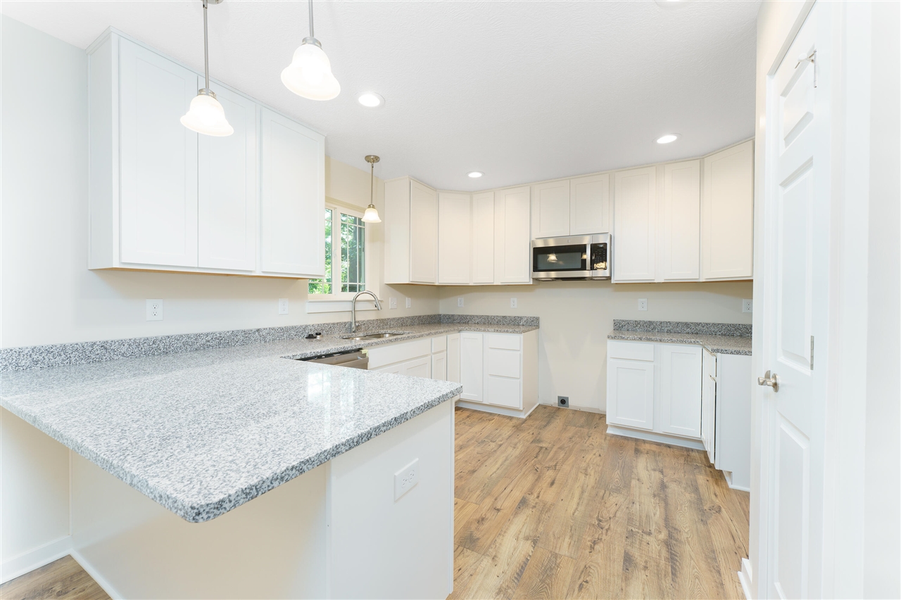 15317 Sherwood Lane Property Photo 10