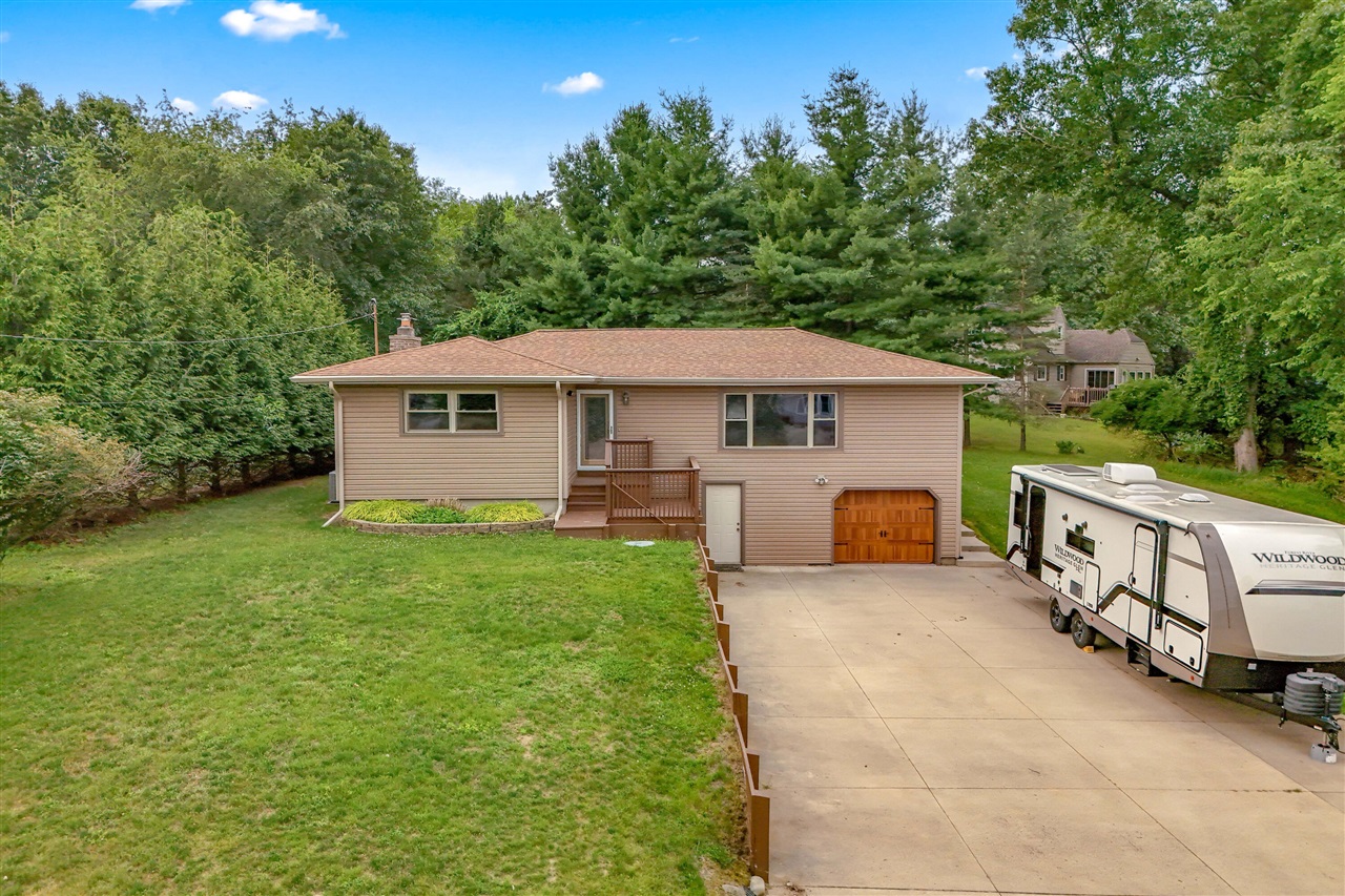 11971 Bradley Drive Property Photo 1