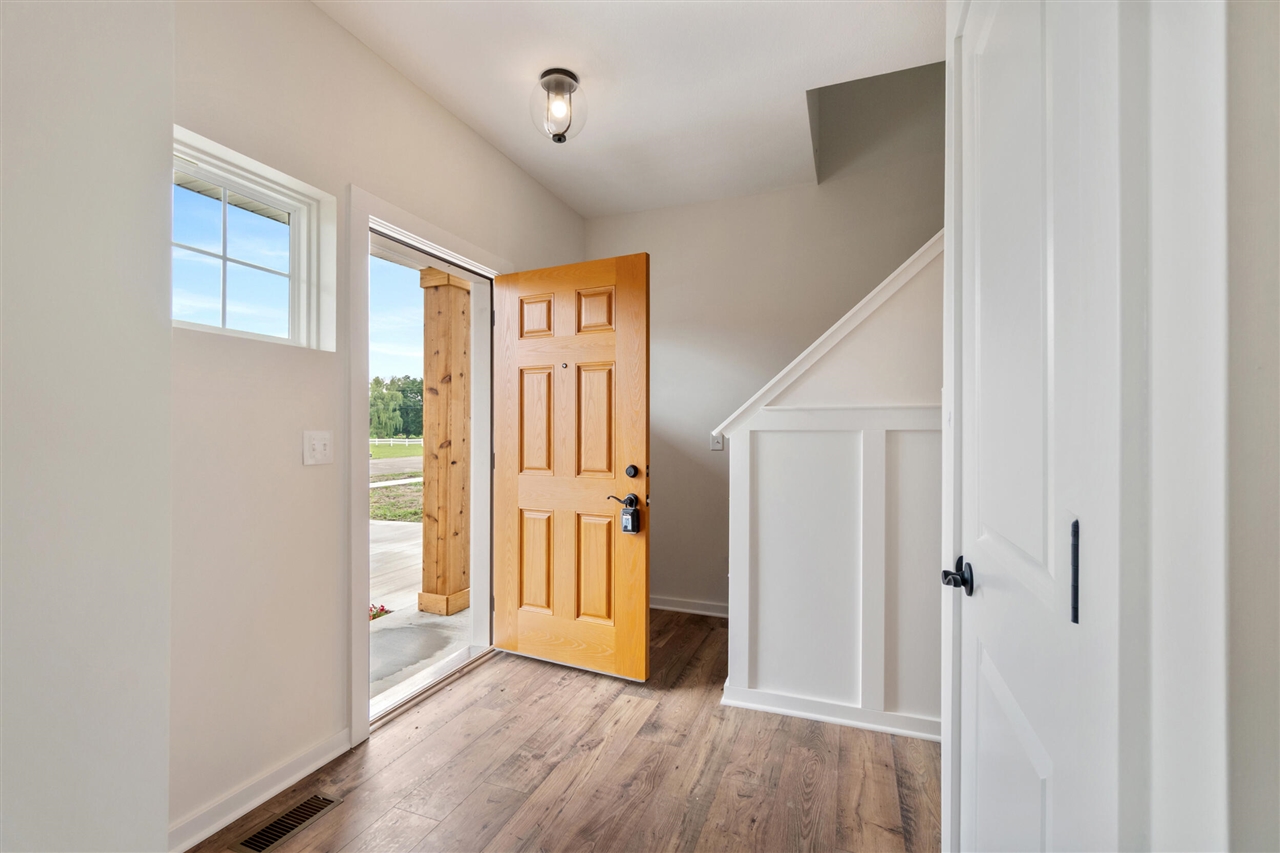5 E Main Street Property Photo 2