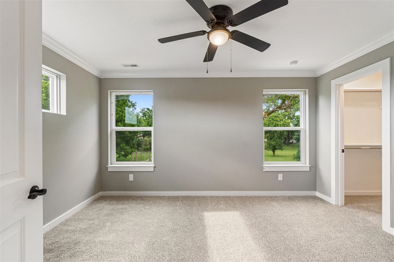 5 E Main Street Property Photo 21