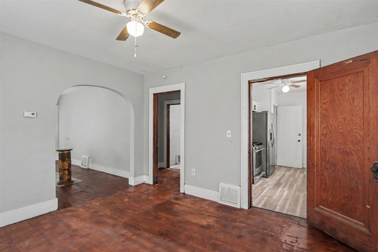 103 Webber Street Property Photo 10