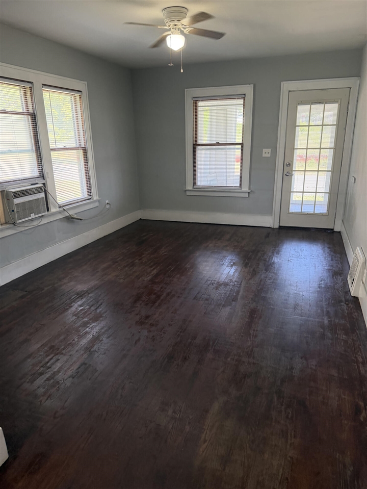 103 Webber Street Property Photo 11