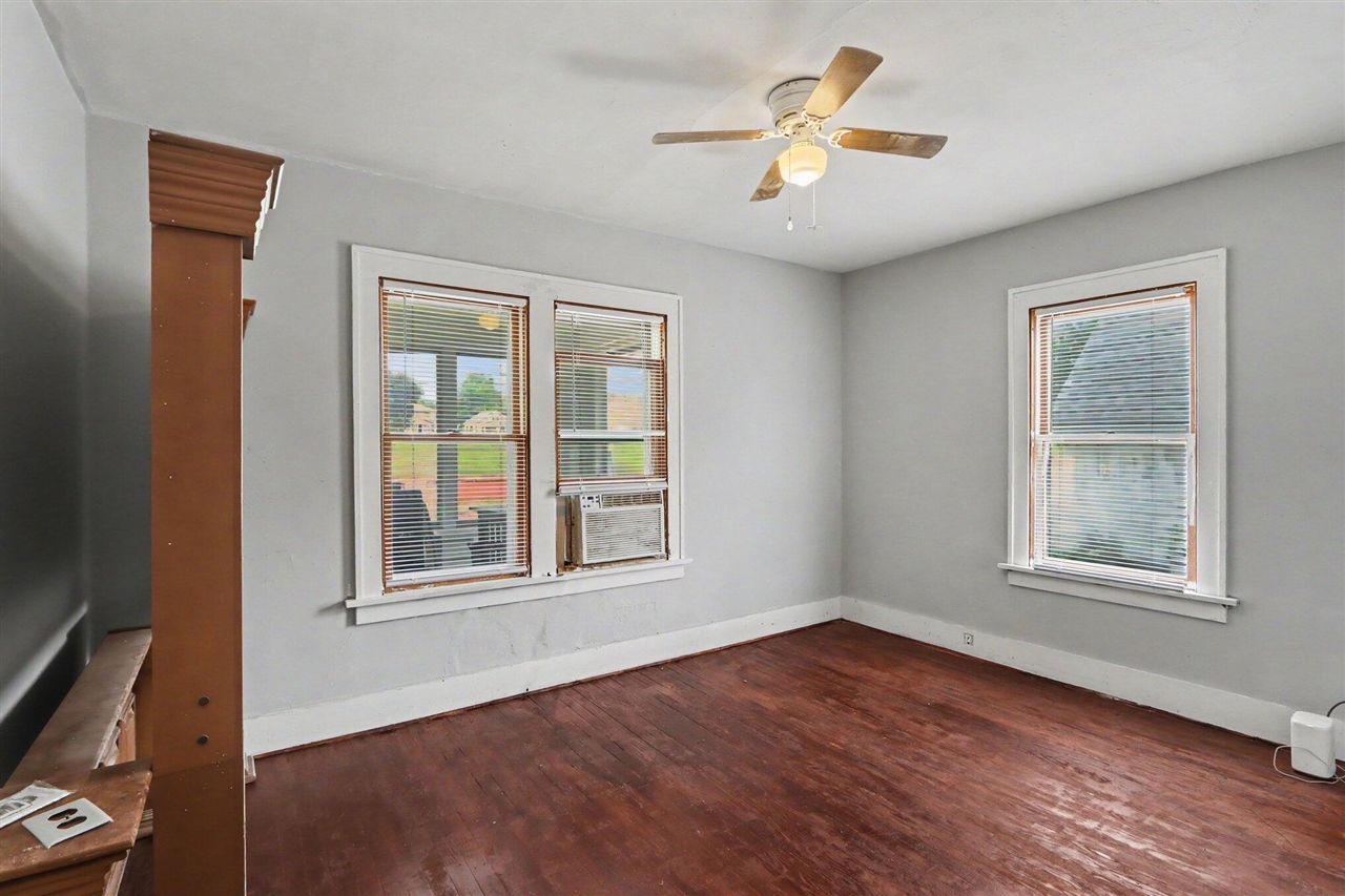 103 Webber Street Property Photo 13