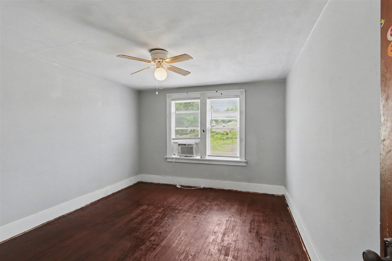 103 Webber Street Property Photo 16