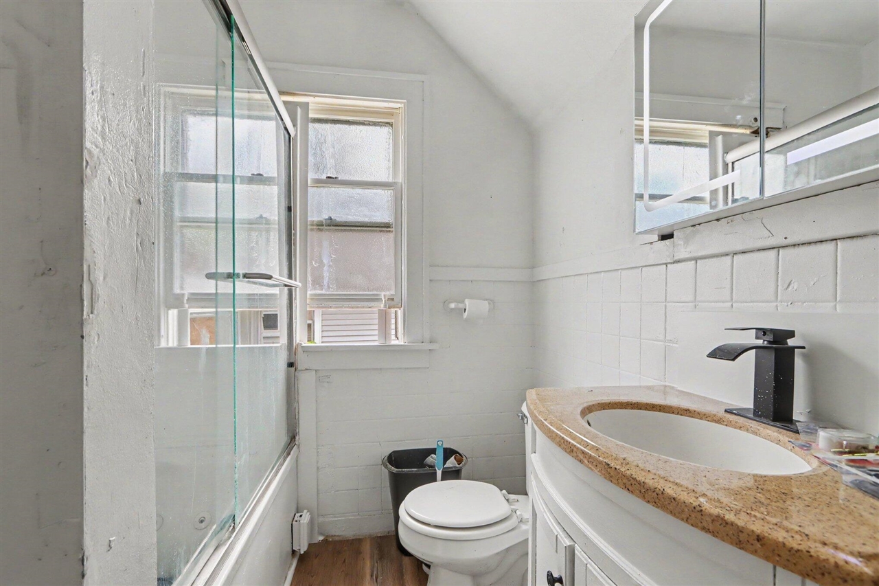 103 Webber Street Property Photo 17