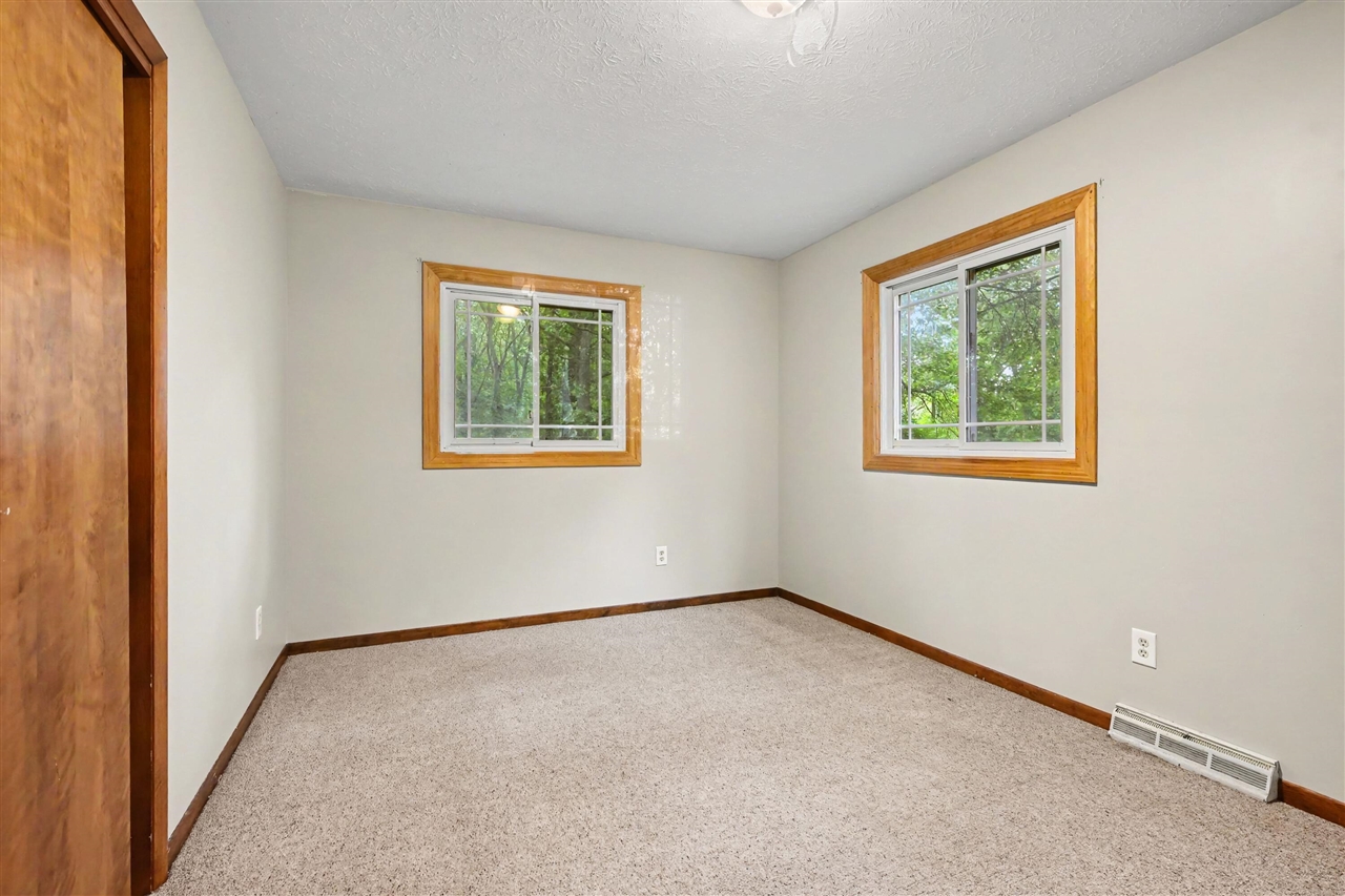 6080 Herring Road Property Photo 10