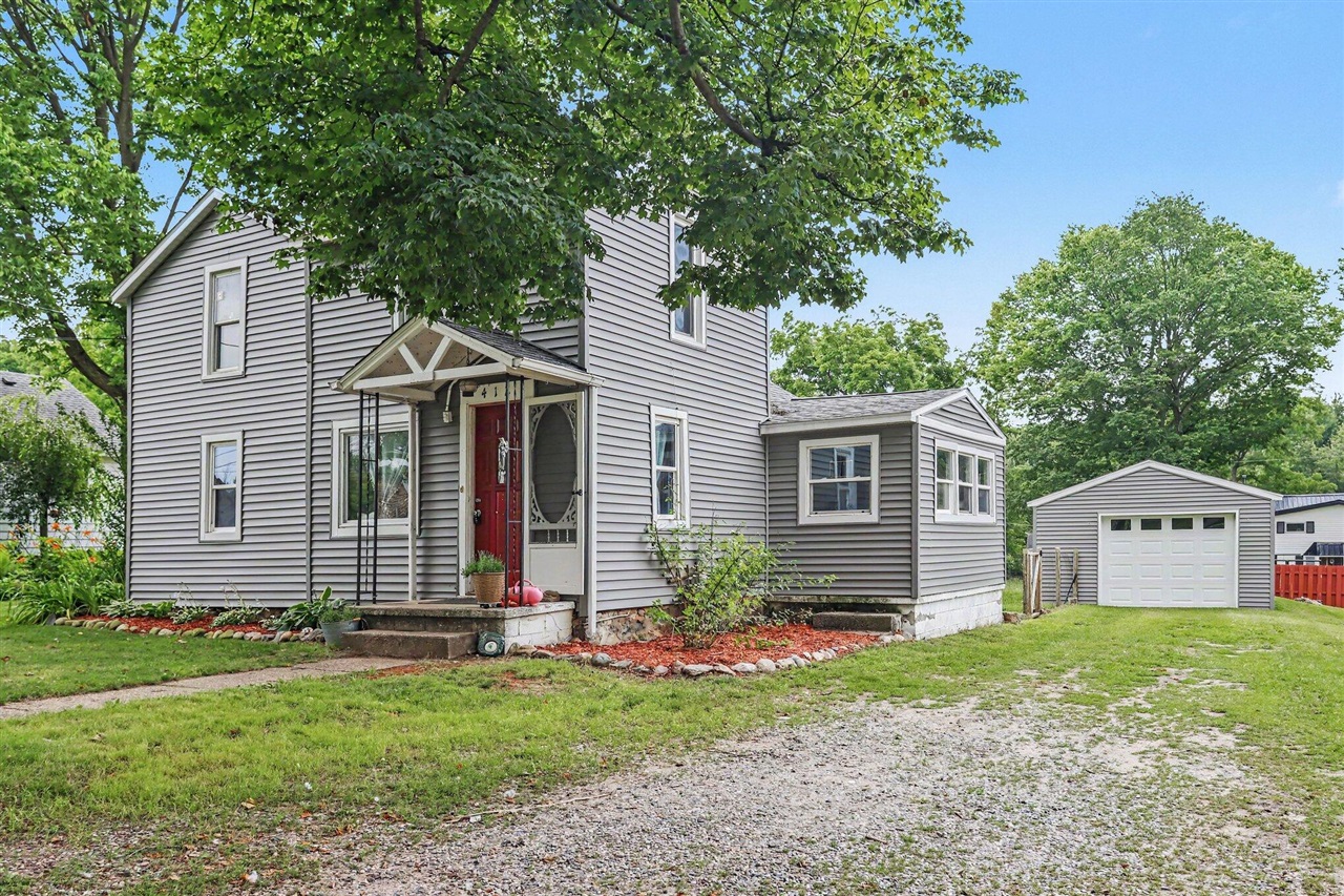 412 N Swan Street Property Photo 1