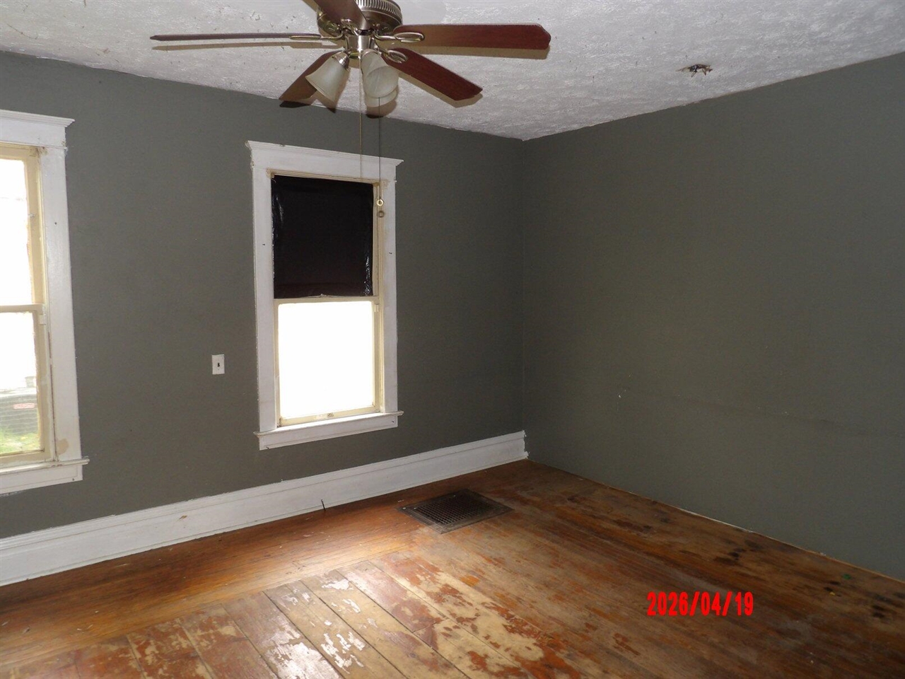 610 Pine Street Property Photo 6