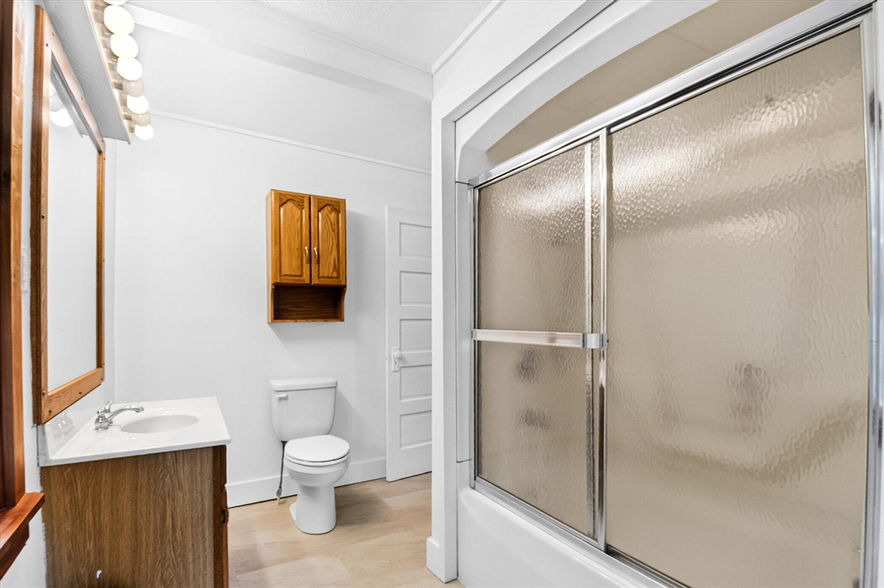 6109 Brooklyn Road Property Photo 14