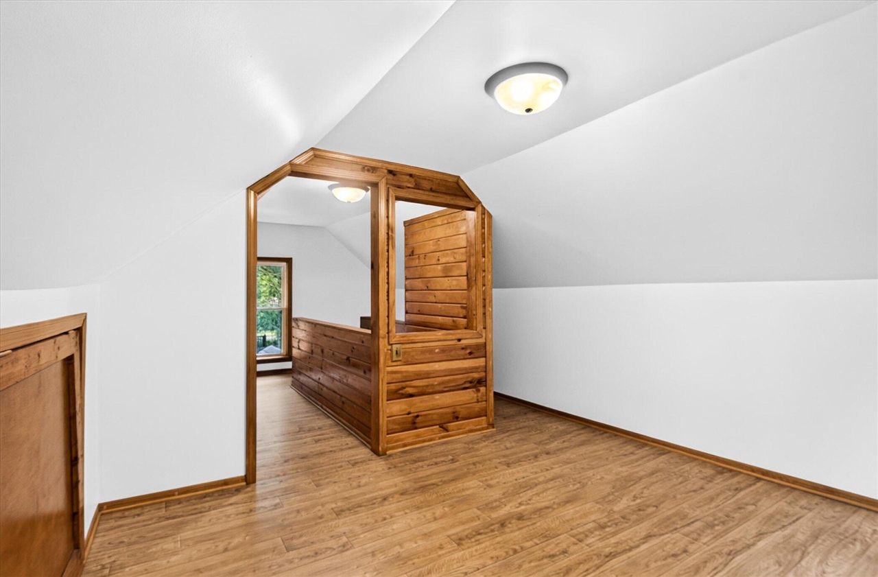 6109 Brooklyn Road Property Photo 20