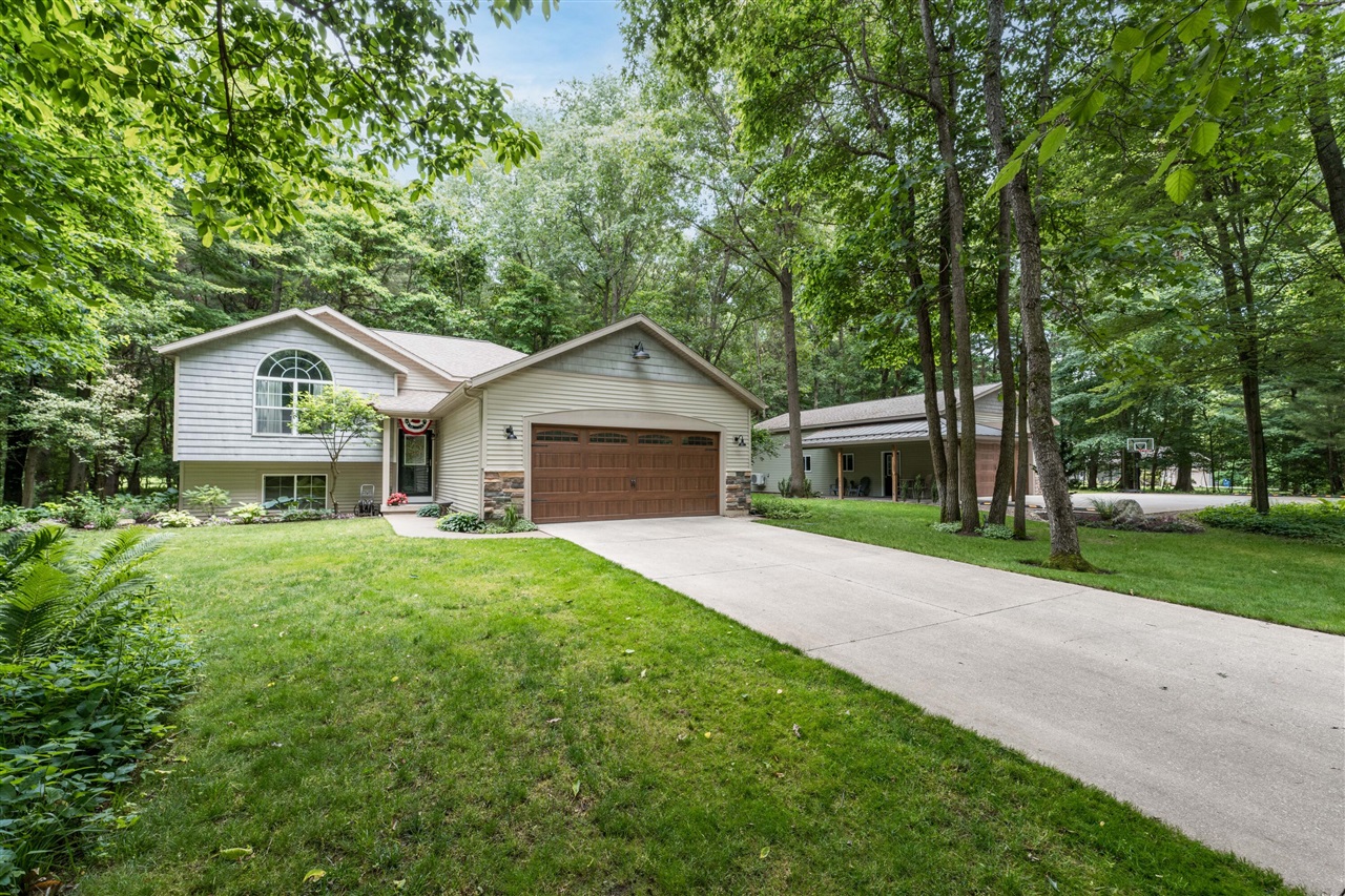 25158 Chaty Lane Property Photo 1