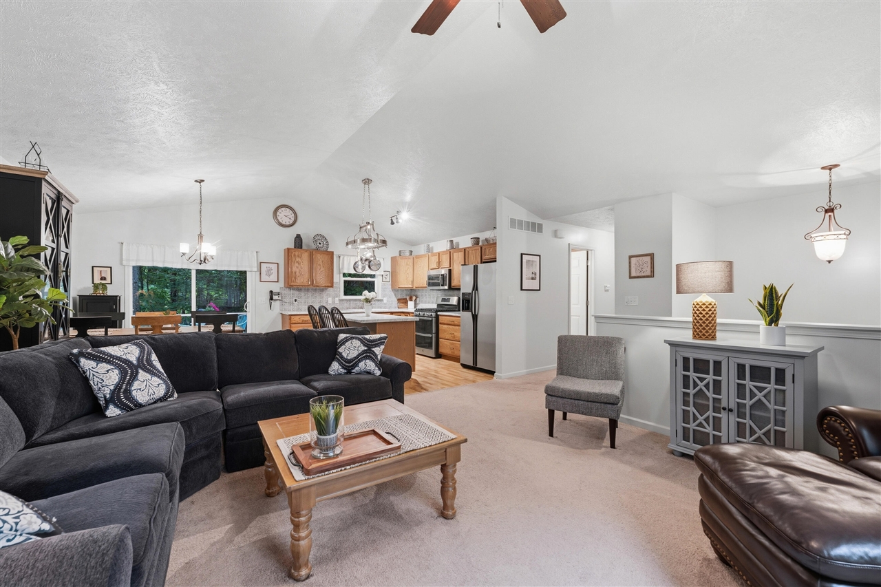 25158 Chaty Lane Property Photo 7