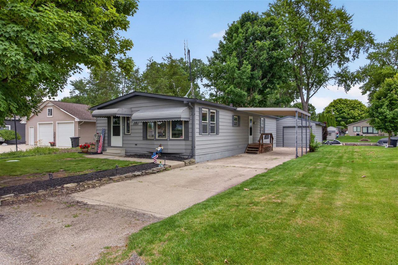 2550 Dardy Drive Property Photo 1