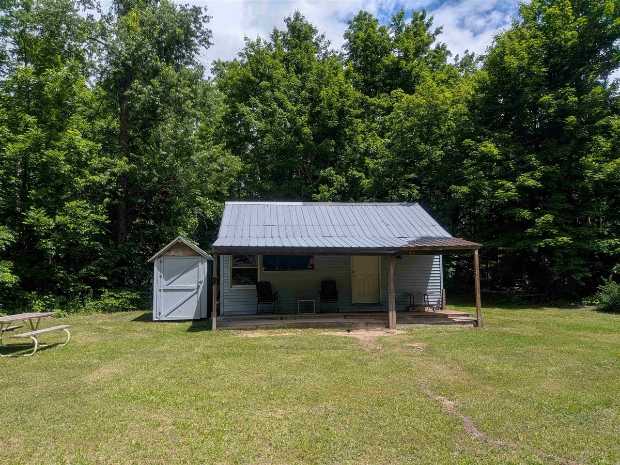 4439 Kuzmik Road Property Photo 1
