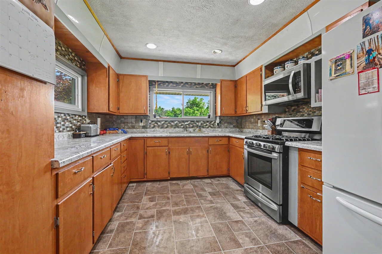 59293 Roberts Road Property Photo 4