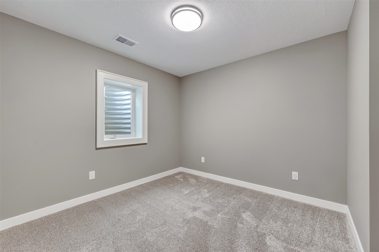 291 Aspen Hill Drive Property Photo 17
