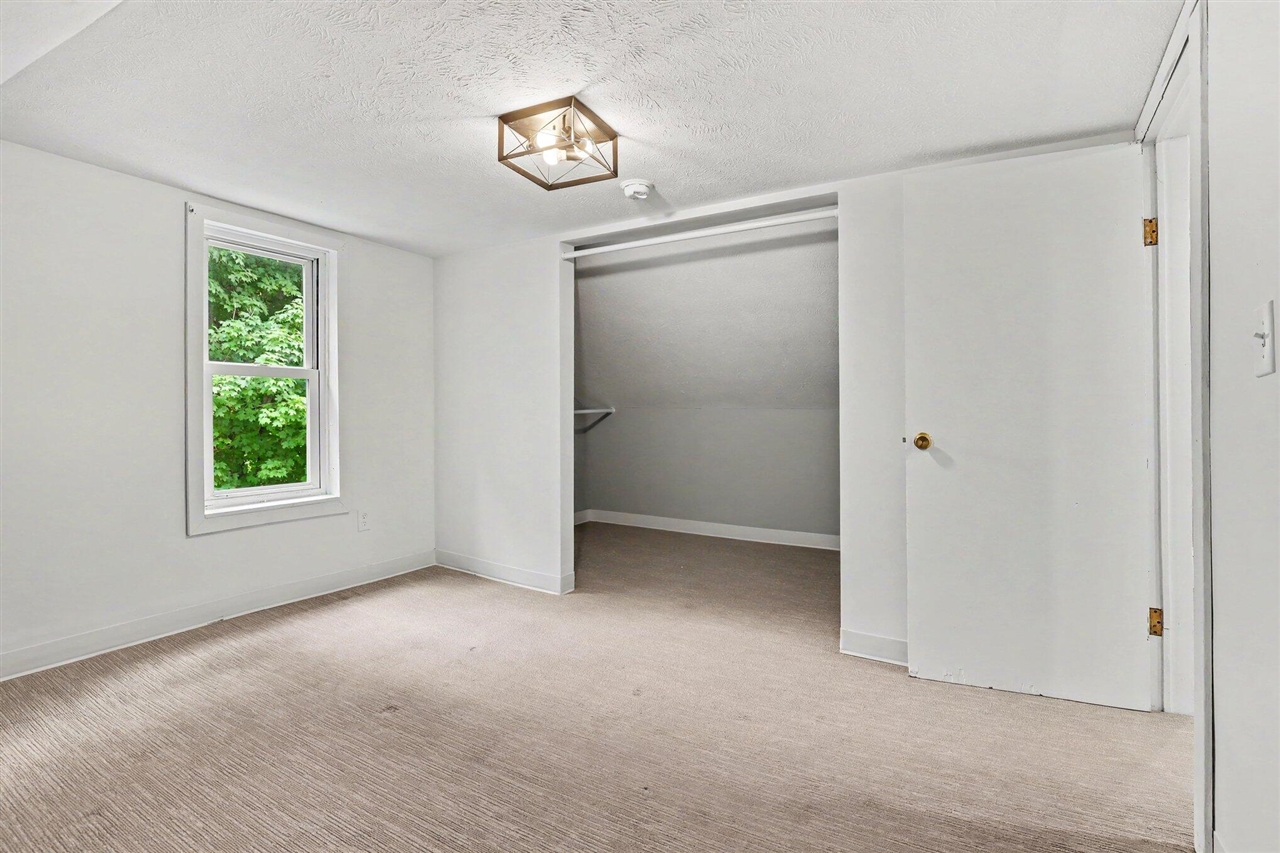 190 E Cross Street Property Photo 27