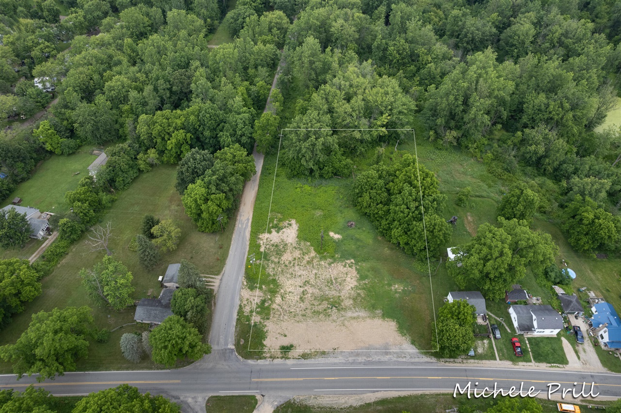 5819 Thornapple Lake Road Property Photo 2