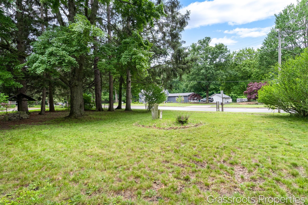 1403 S Mears Avenue Property Photo 3