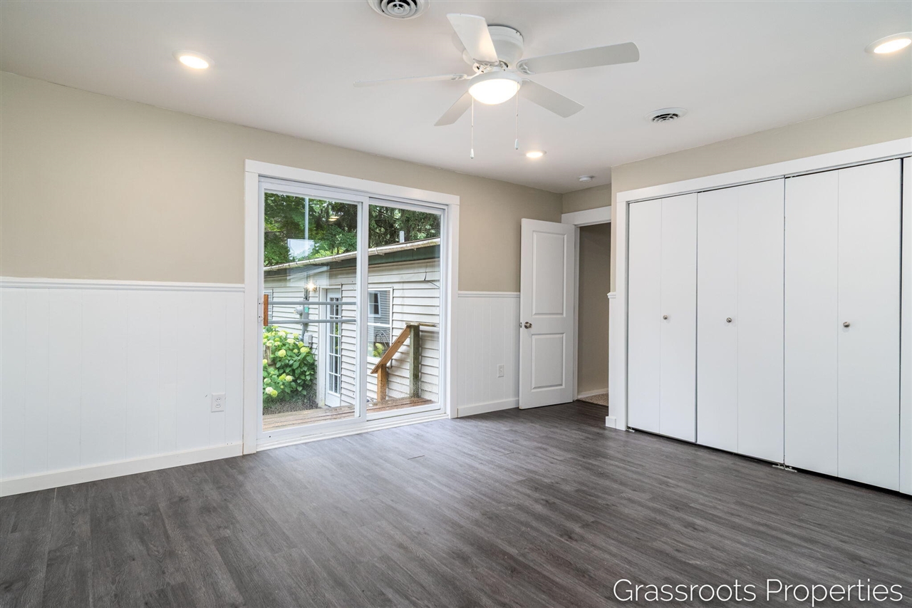 1403 S Mears Avenue Property Photo 23