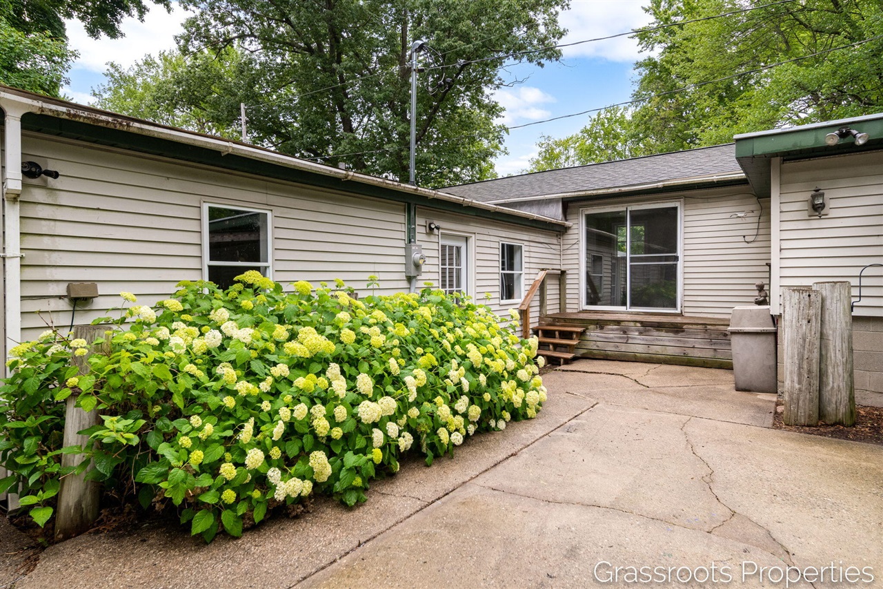 1403 S Mears Avenue Property Photo 26