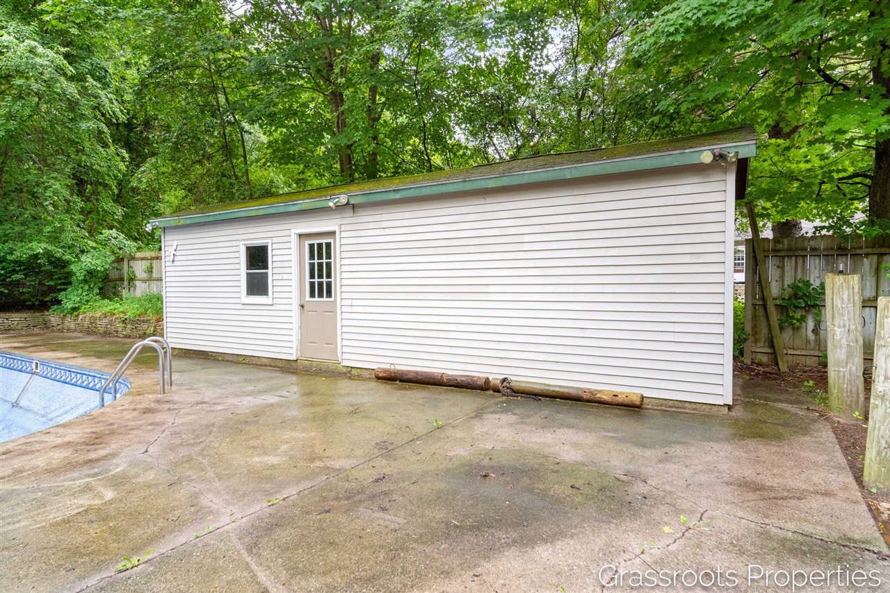 1403 S Mears Avenue Property Photo 27
