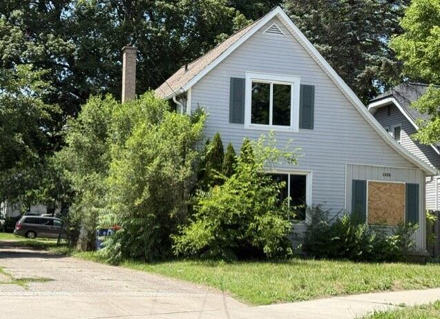 1335 Kalamazoo Avenue Property Photo 1