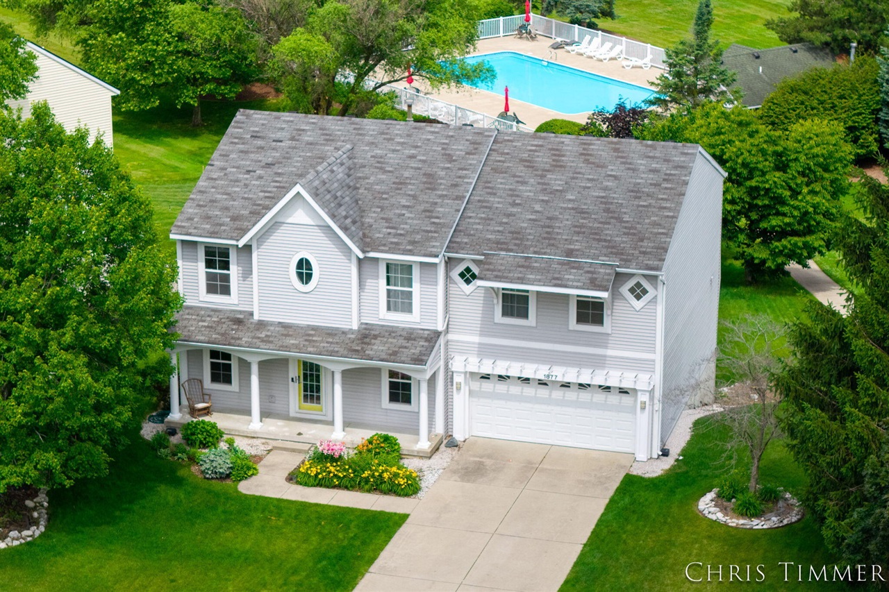 1877 Sun Park Drive Property Photo 1