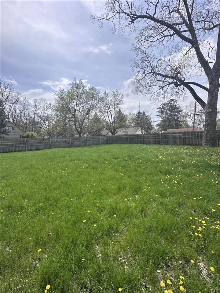 1002 E Oliver Street Property Photo 17