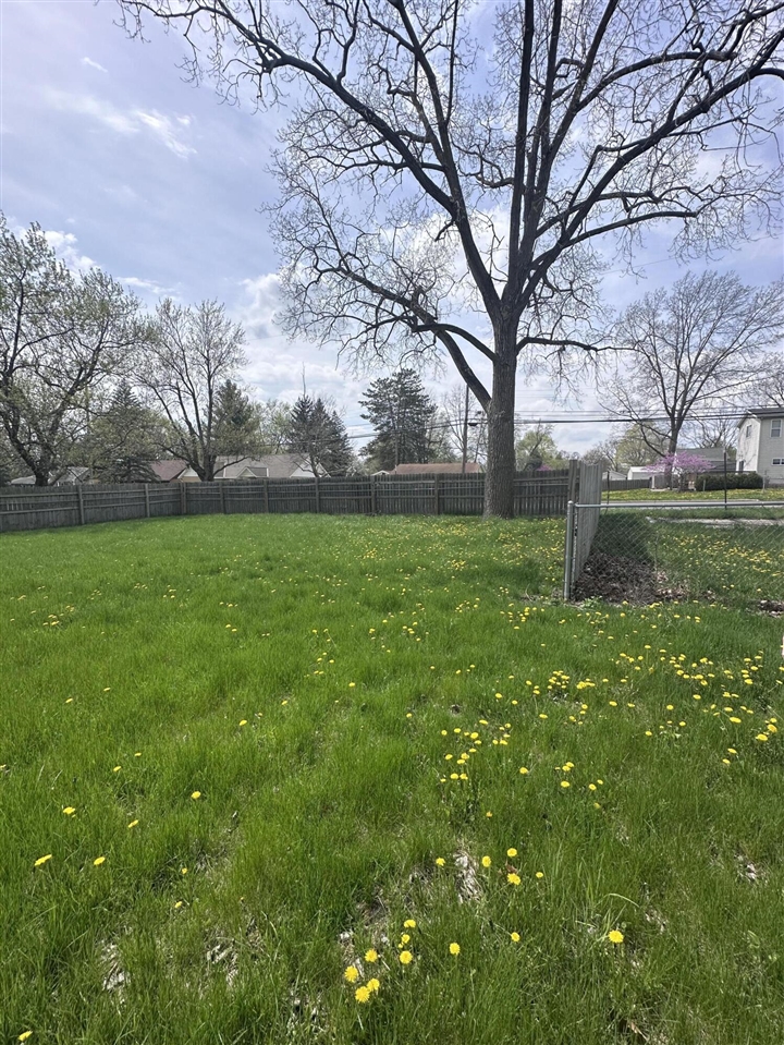 1002 E Oliver Street Property Photo 18