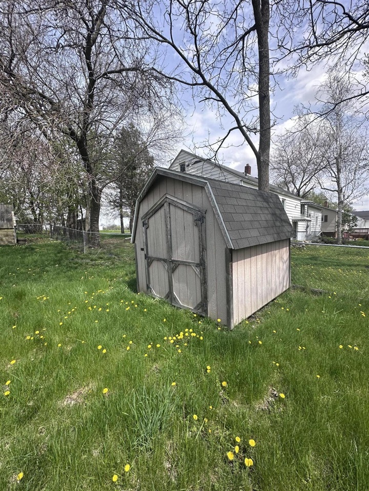 1002 E Oliver Street Property Photo 20