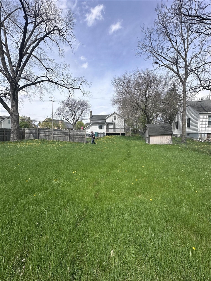 1002 E Oliver Street Property Photo 21