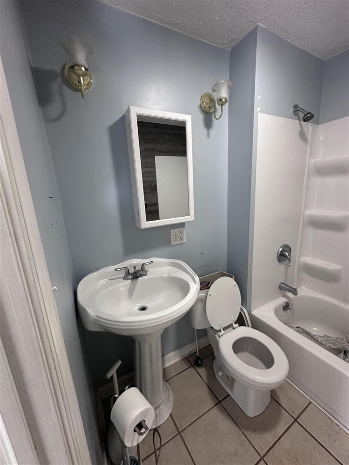 1002 E Oliver Street Property Photo 45