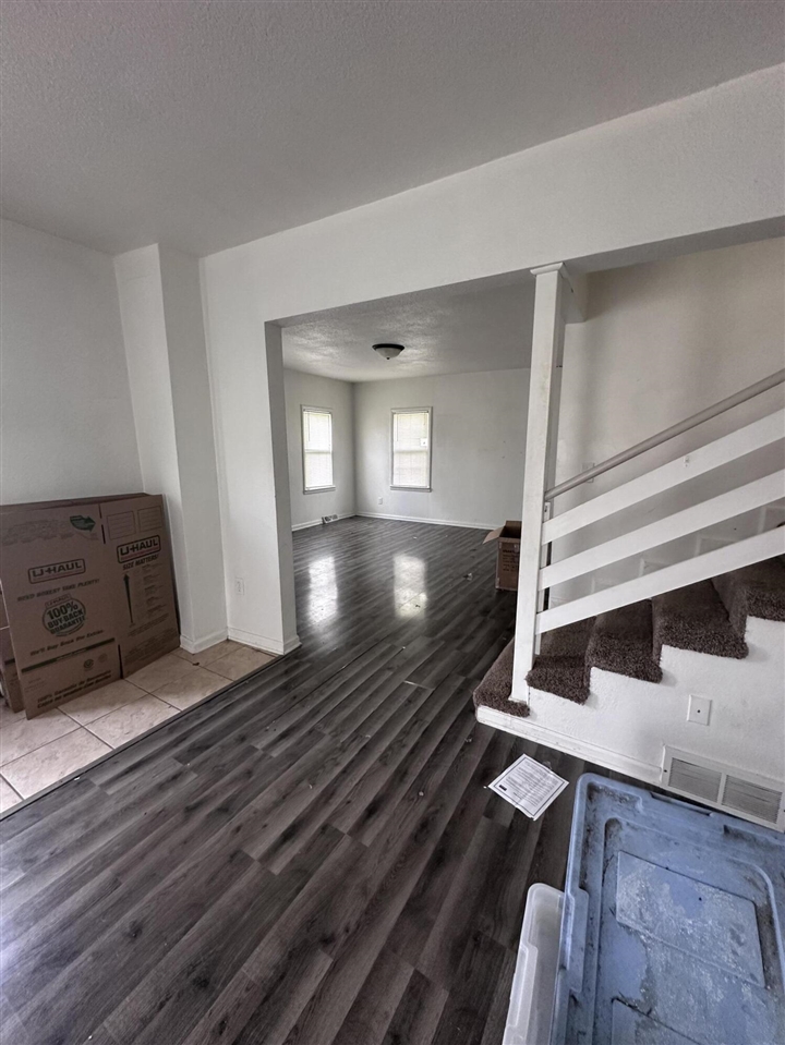 1002 E Oliver Street Property Photo 47