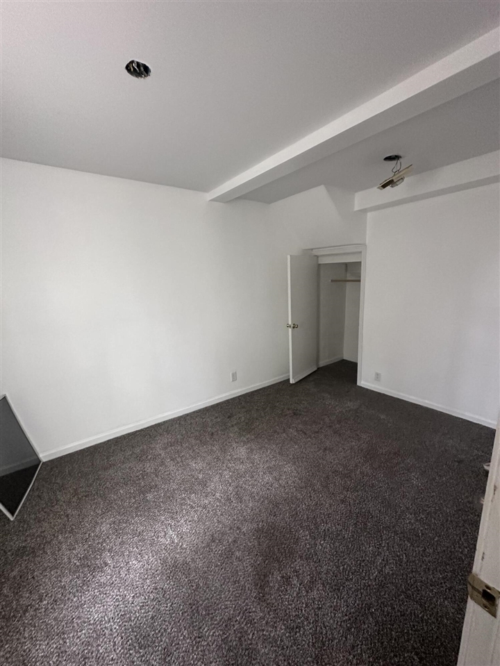 1002 E Oliver Street Property Photo 51