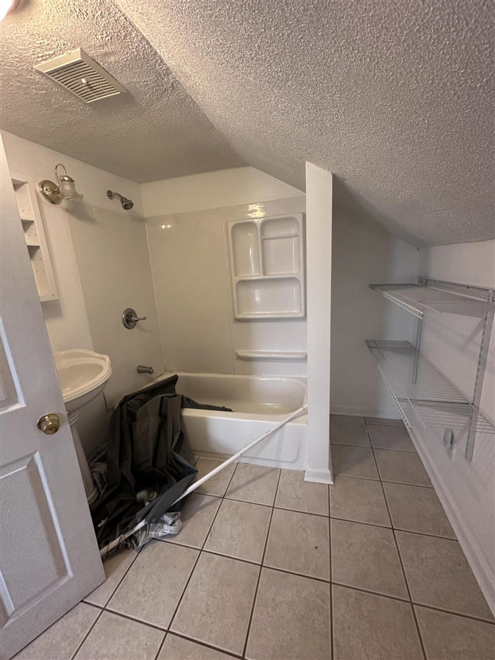 1002 E Oliver Street Property Photo 57