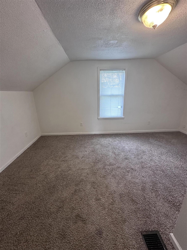 1002 E Oliver Street Property Photo 62