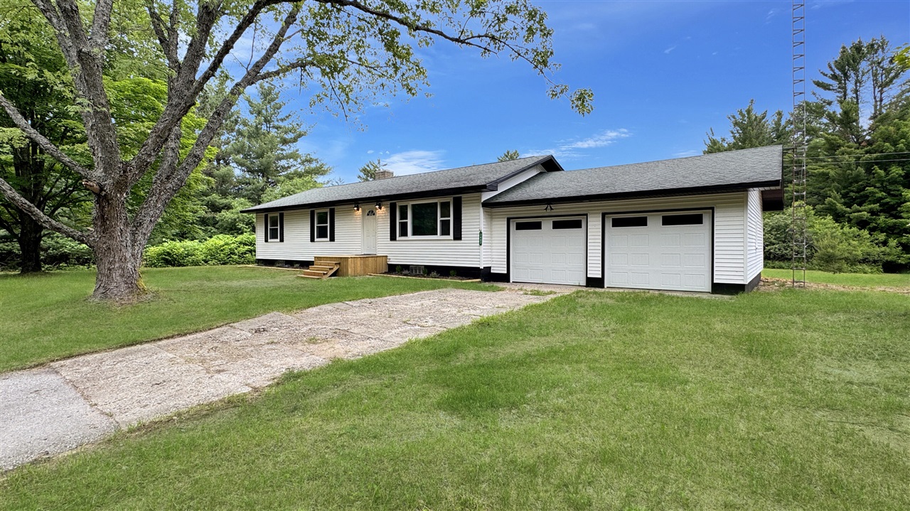 3403 E 34 Road Property Photo 2
