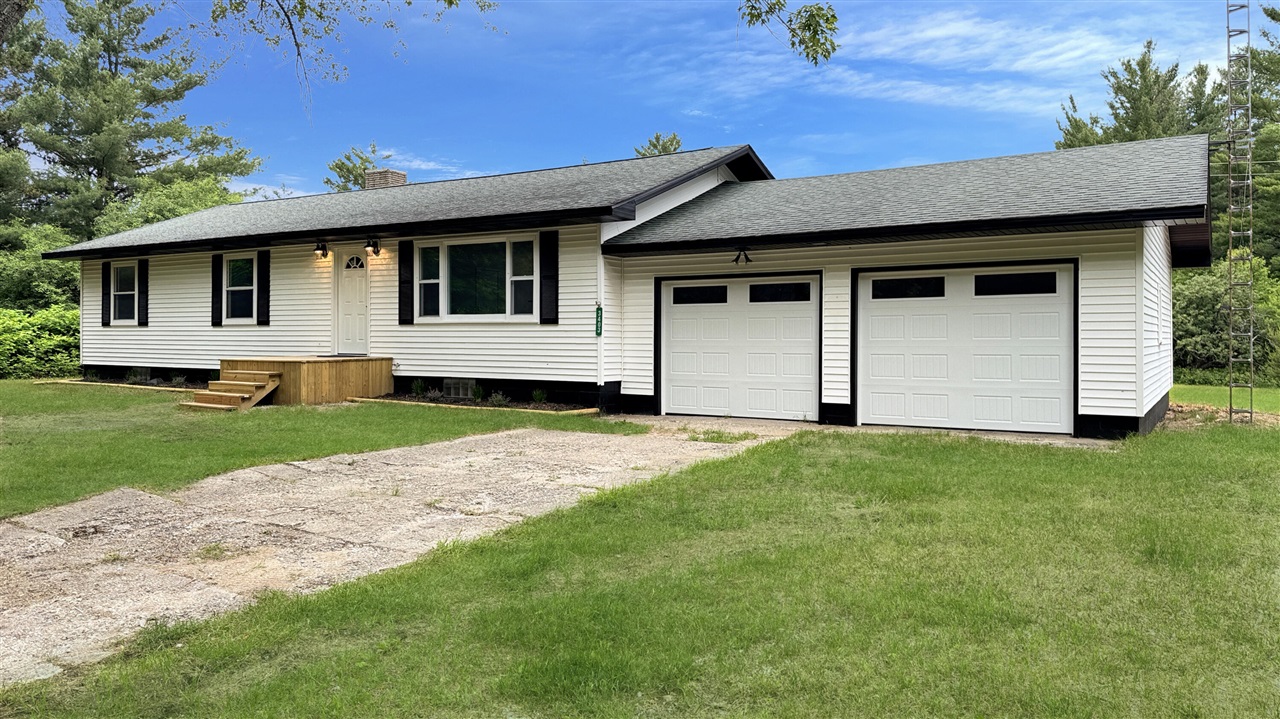 3403 E 34 Road Property Photo 4