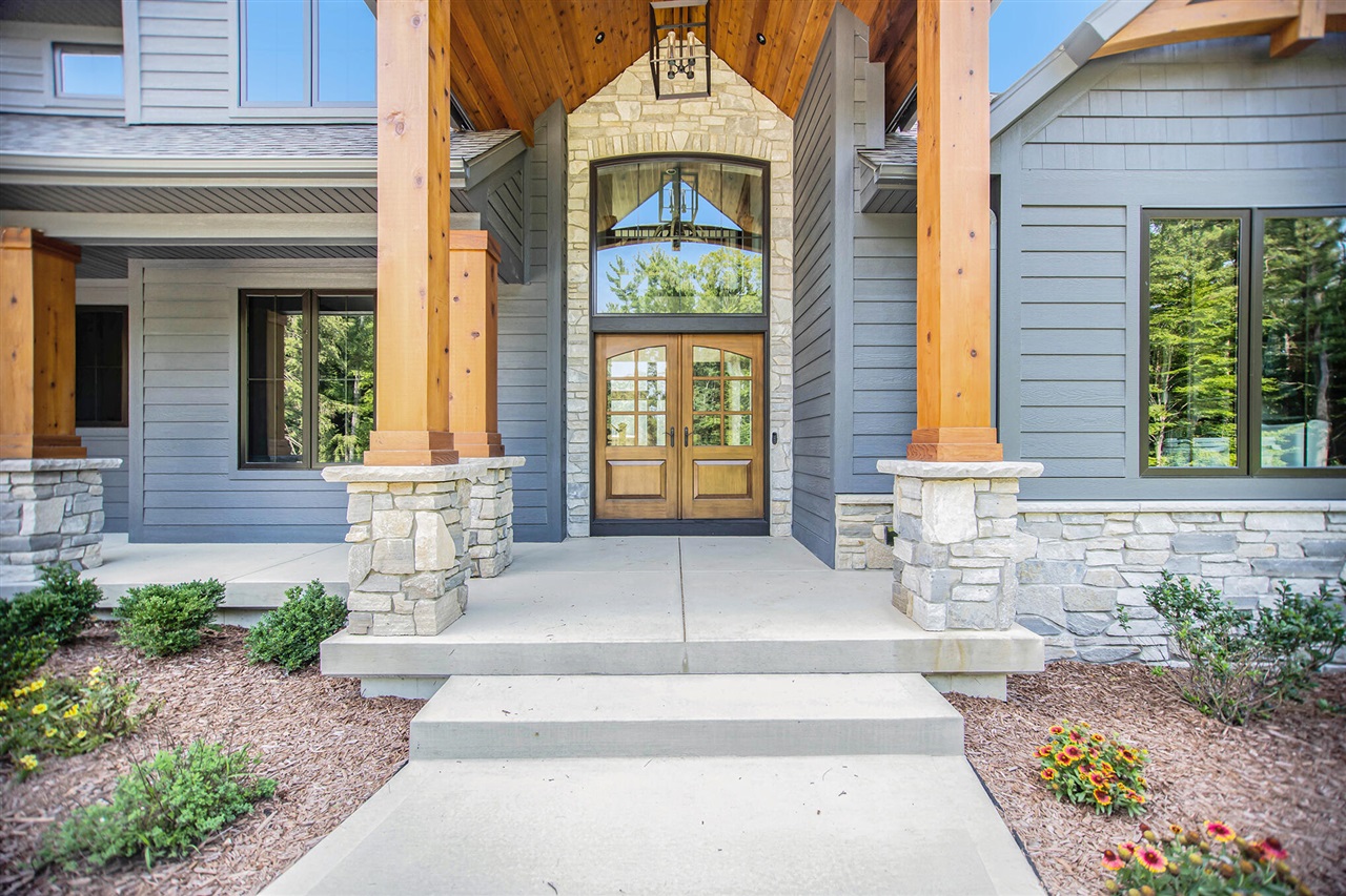 10898 Garfield Street Property Photo 4