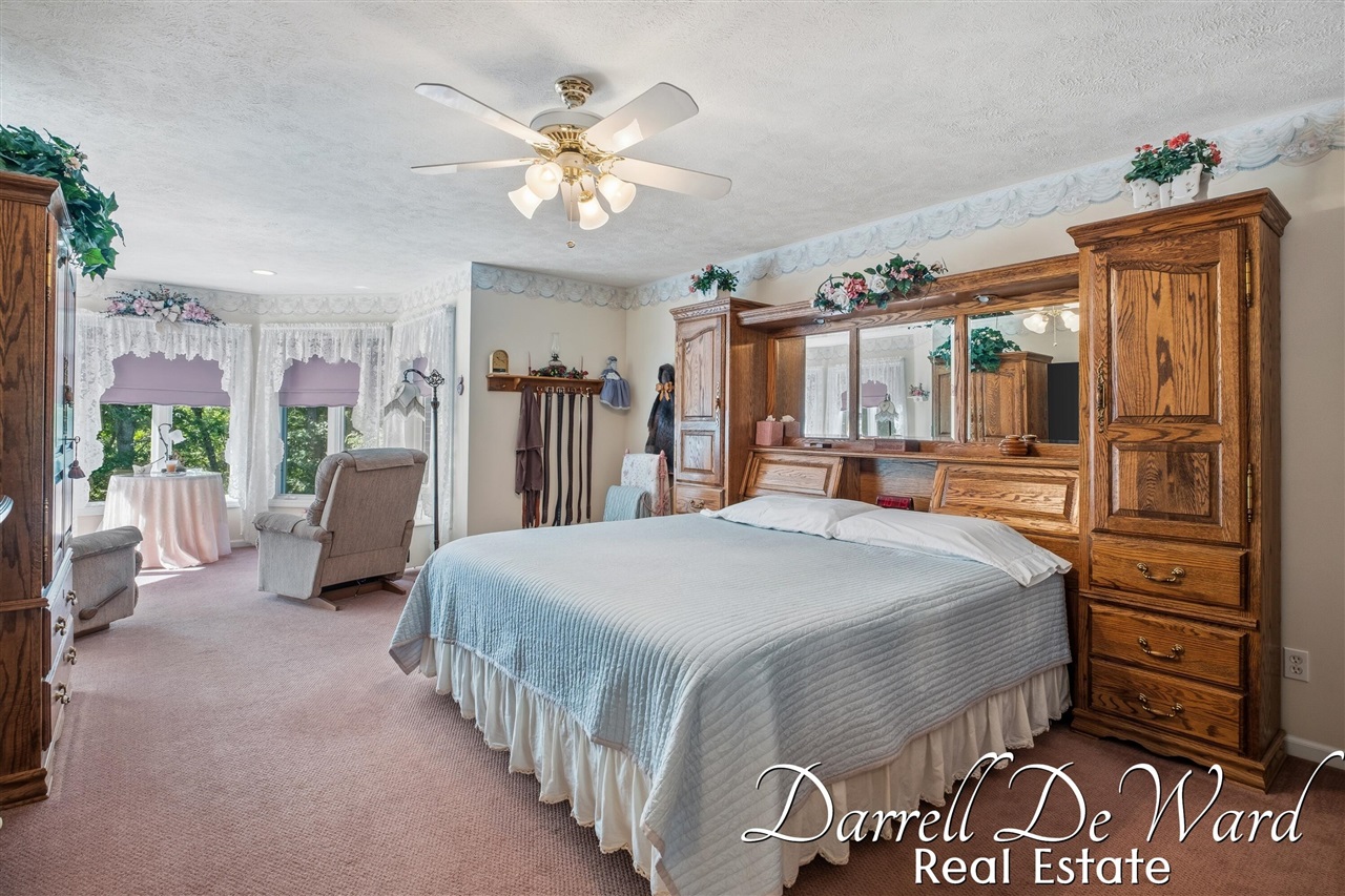 13850 Thompson Drive Property Photo 37