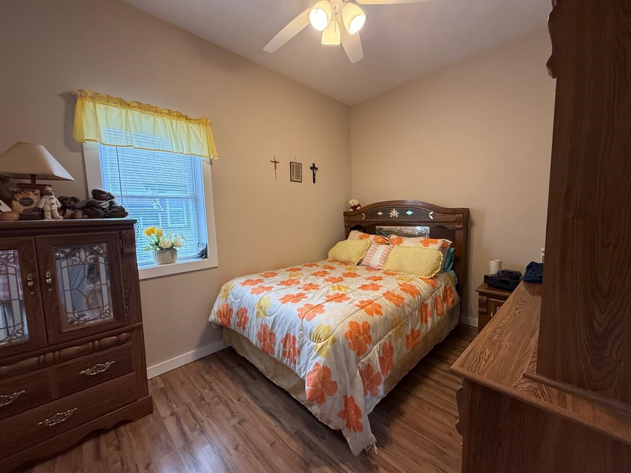 603 S George Street Property Photo 11